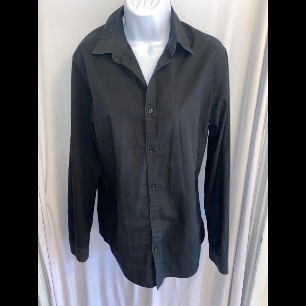 H&M Slim Fit Black Long Sleeve Button-Up Size M